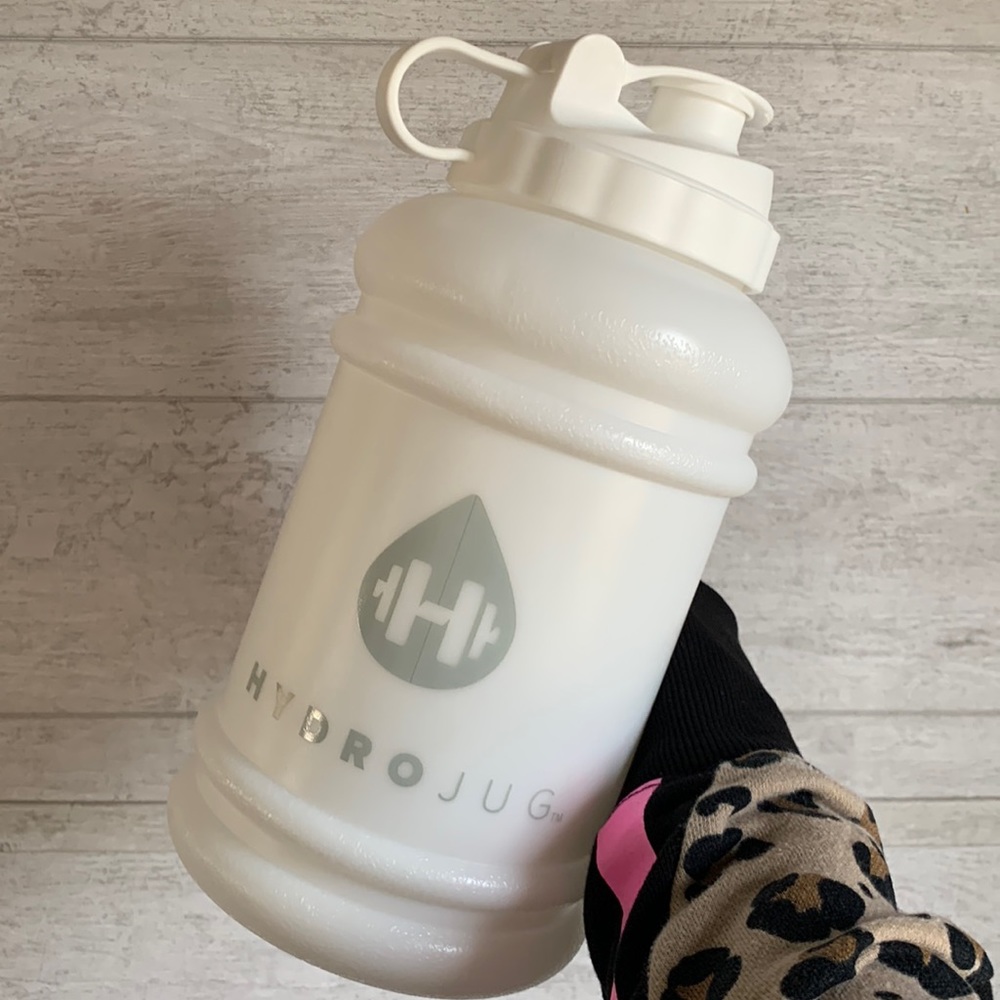 White HydroJug and two extra lids